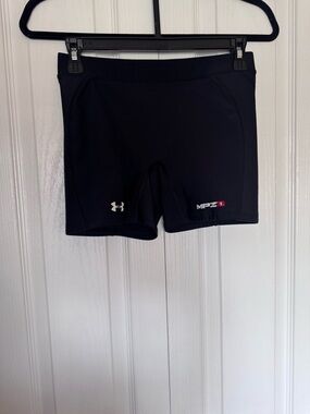 Under Armour Women’s MPZ1 Slider Compression Shorts size Medium